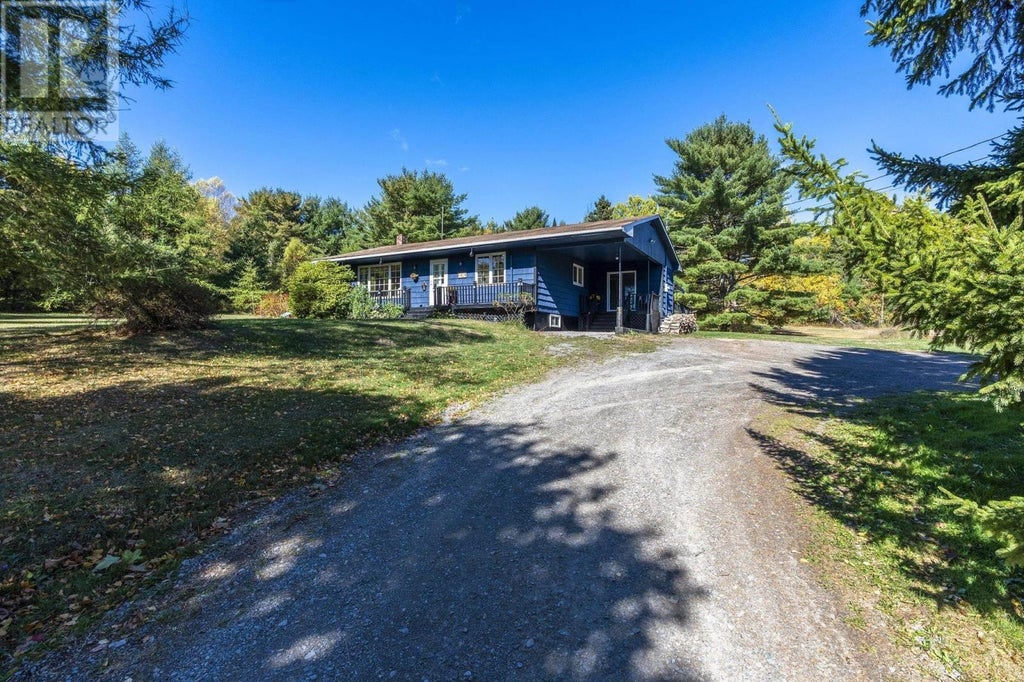 6929 Highway 14, Sweets Corner