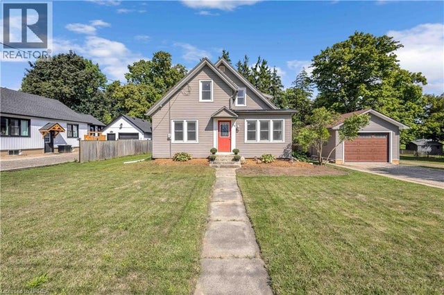 118 Main Street W, Norwich