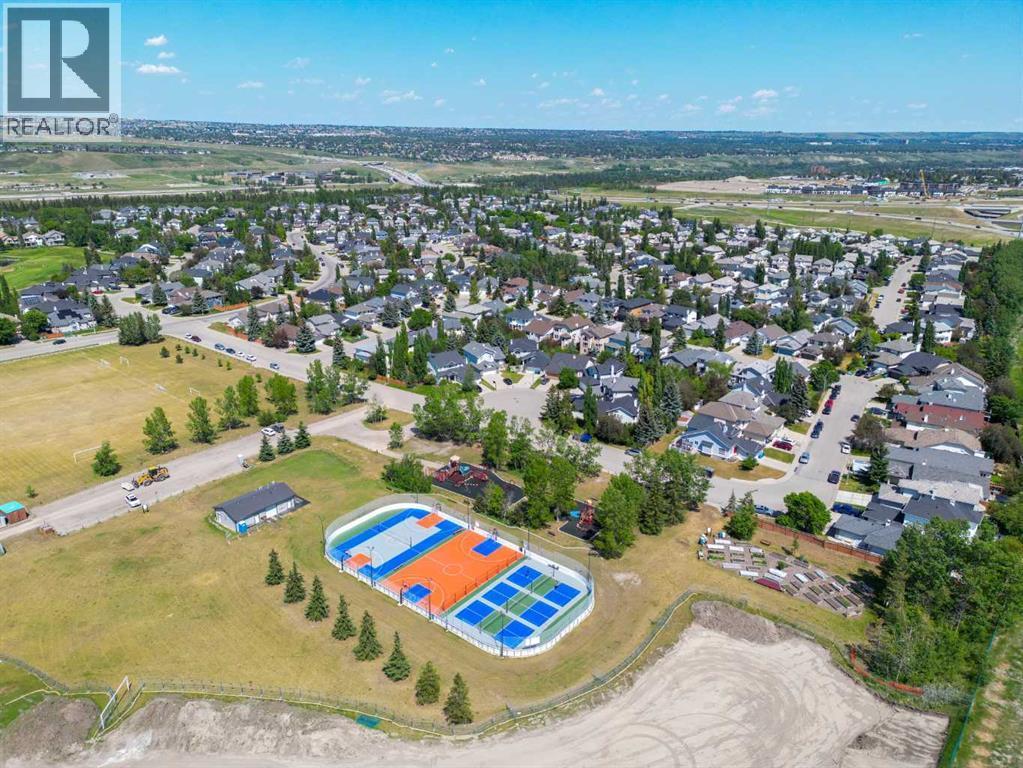 152 Valley Meadow Close Nw, Calgary