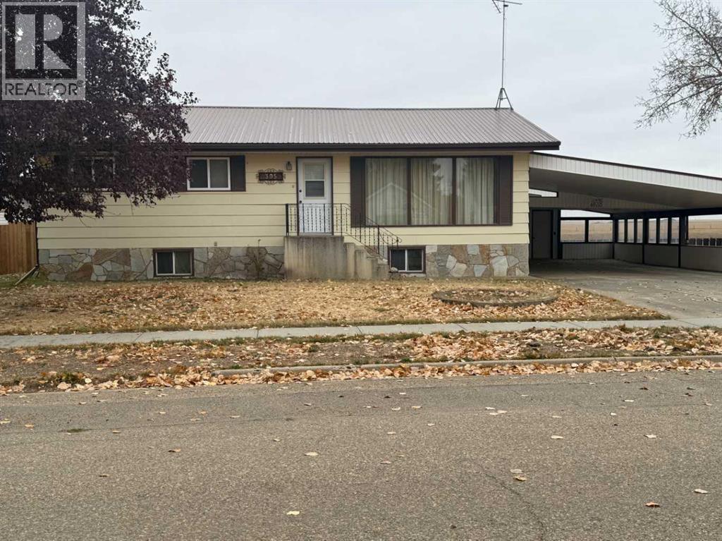 305 2 Street E, Foremost