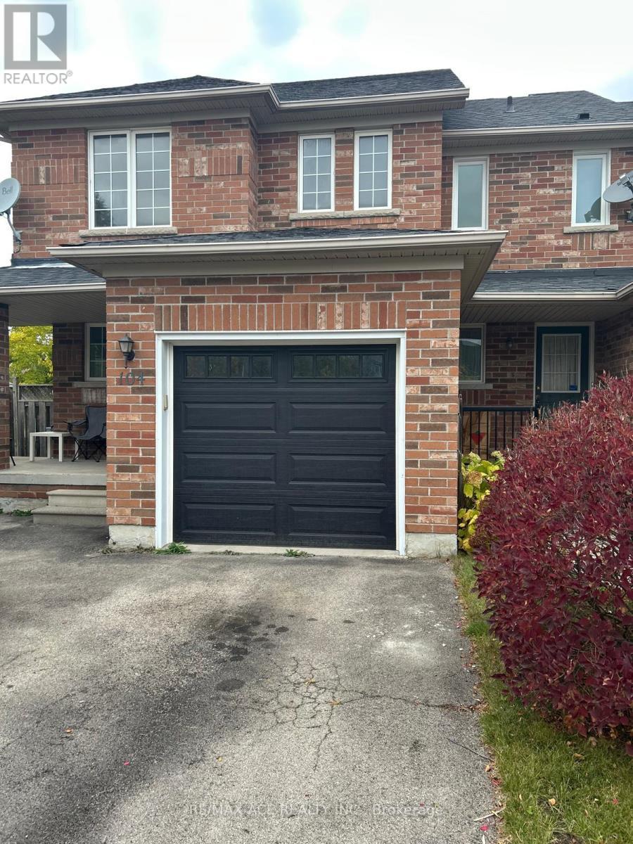104 Long Point Drive, Richmond Hill (oak Ridges Lake Wilcox)