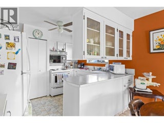 5284 Tailyour Lane. Peachland, British Columbia