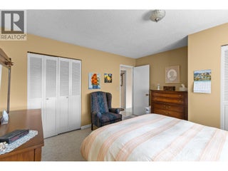 5284 Tailyour Lane. Peachland, British Columbia