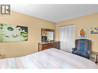 5284 Tailyour Lane. Peachland, British Columbia