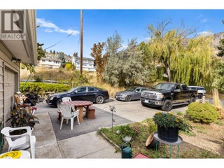 5284 Tailyour Lane. Peachland, British Columbia