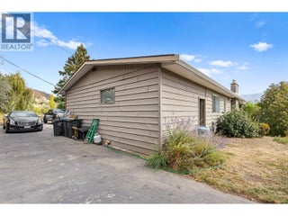 5284 Tailyour Lane. Peachland, British Columbia