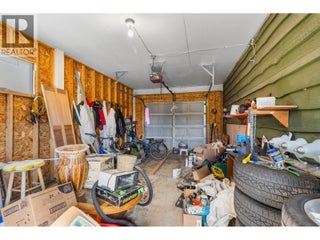 5284 Tailyour Lane. Peachland, British Columbia