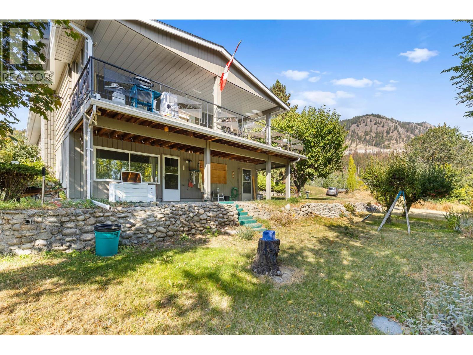 5284 Tailyour Lane. Peachland, British Columbia