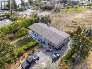 5284 Tailyour Lane. Peachland, British Columbia