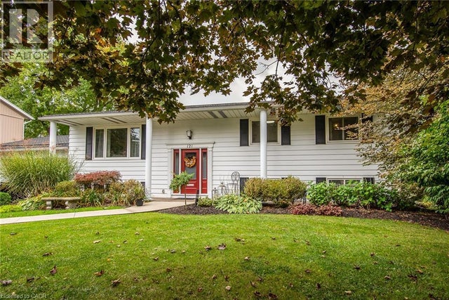 121 First Street W, Elmira