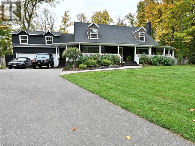 213 Woodland Drive, Simcoe