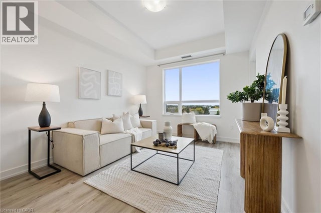 251 Northfield Drive E Unit# 516, Waterloo