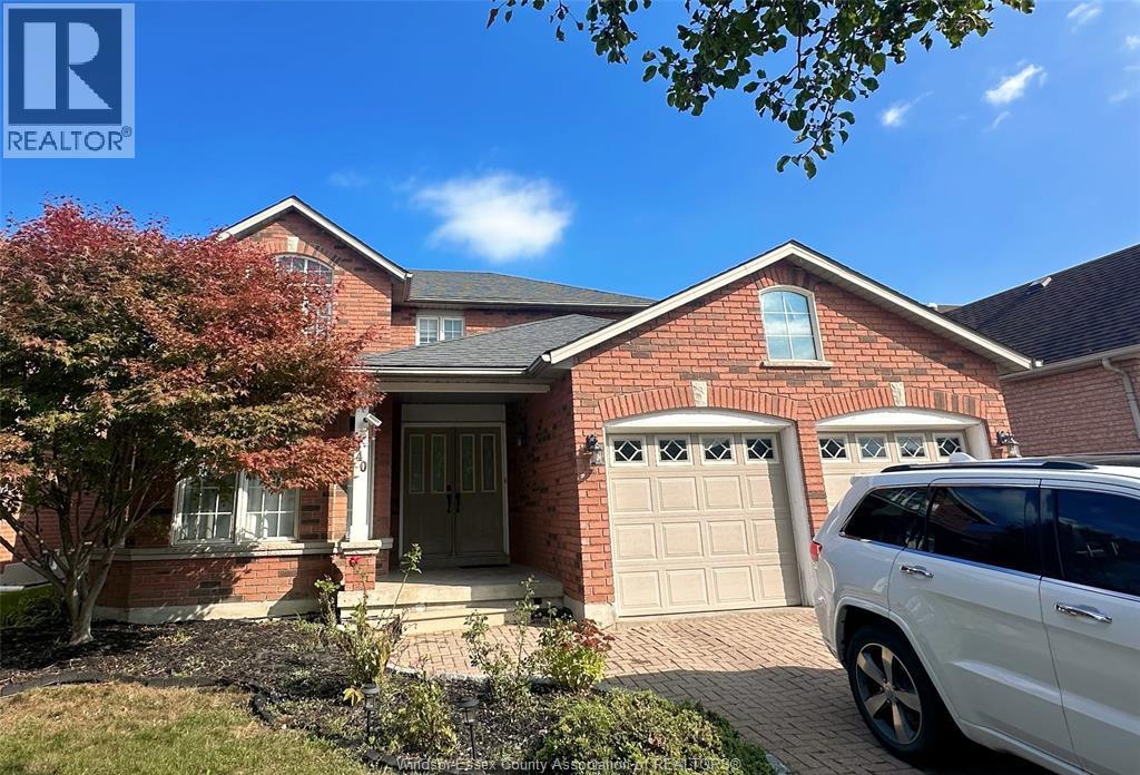 940 Greenpark, Windsor