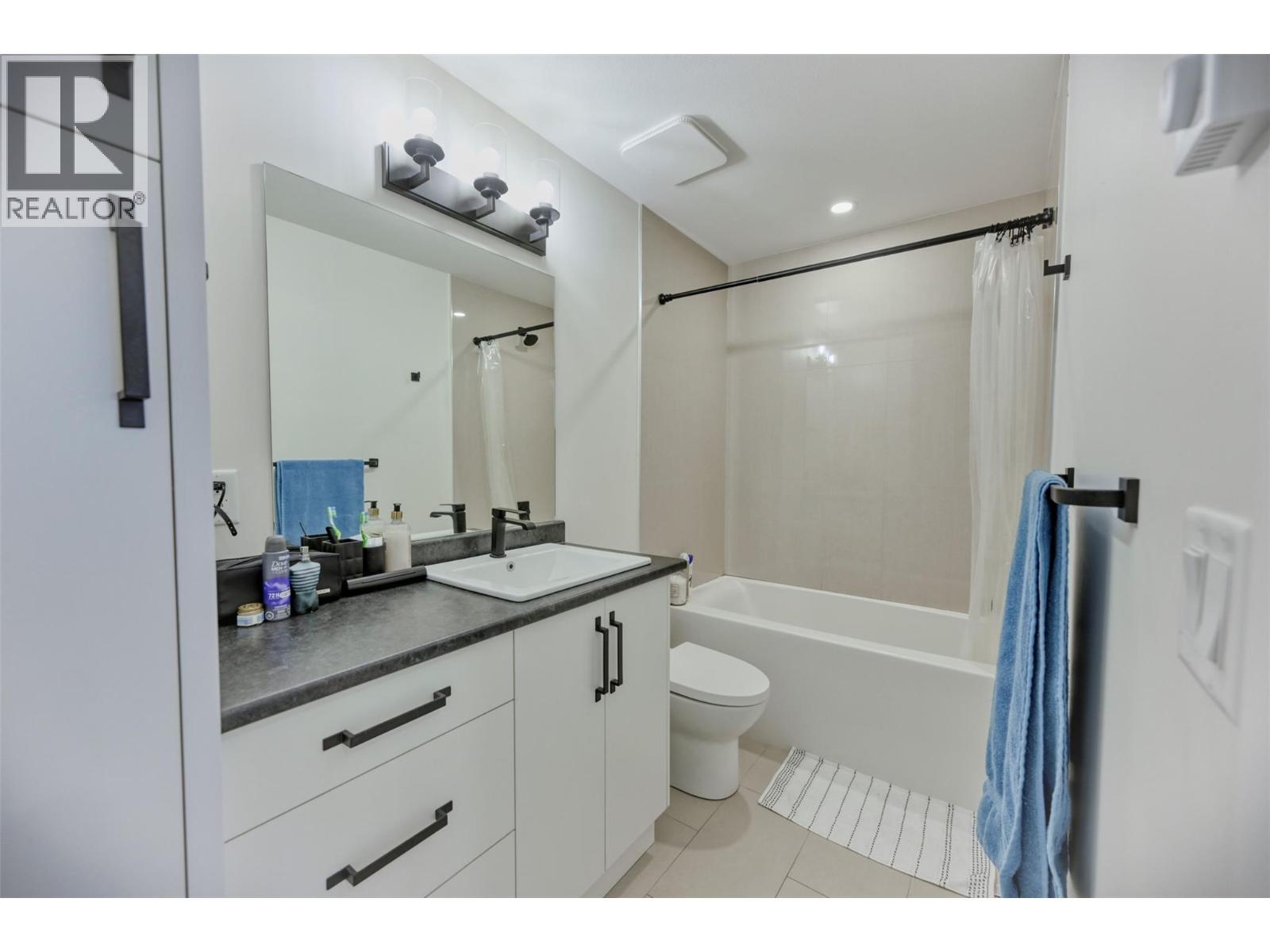 8000 Vedette Drive Unit# 5. Osoyoos, British Columbia