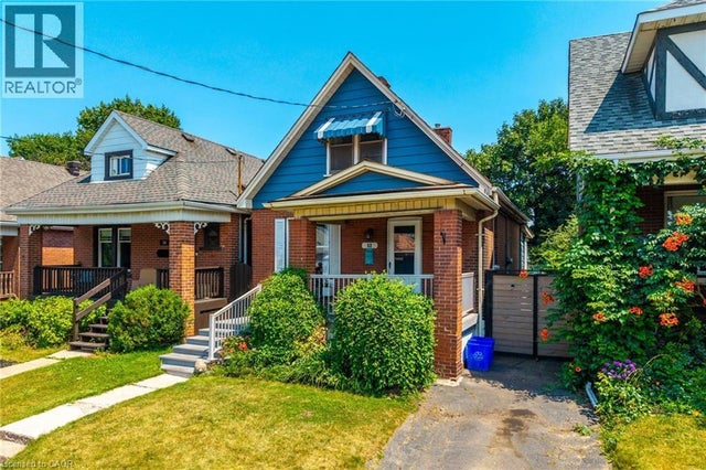 52 Connaught Avenue N, Hamilton