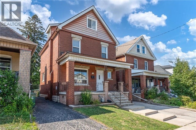 39 Connaught Avenue N, Hamilton