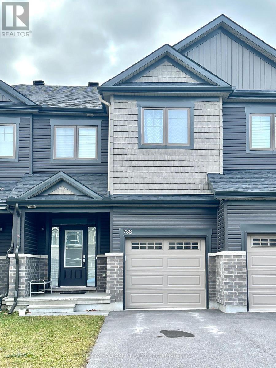 788 Miikana Road, Ottawa