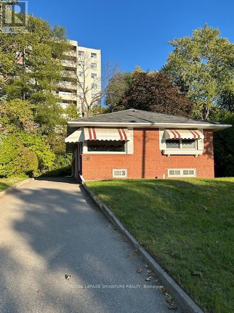 21 Prestbury Street, Toronto (victoria Village)