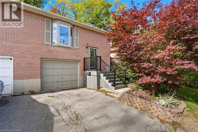 7 Acres Street, Paris