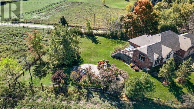 7677 Maltby Road E, Puslinch (aberfoyle)