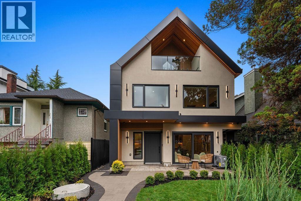 1 4549 W 11th Avenue, Vancouver