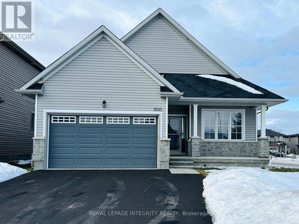 200 Rover Street, Ottawa