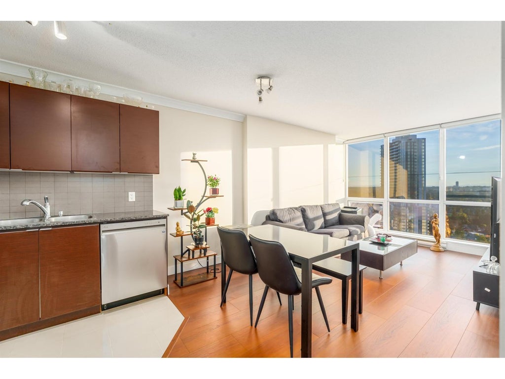 3001 13618 100 Avenue, Surrey