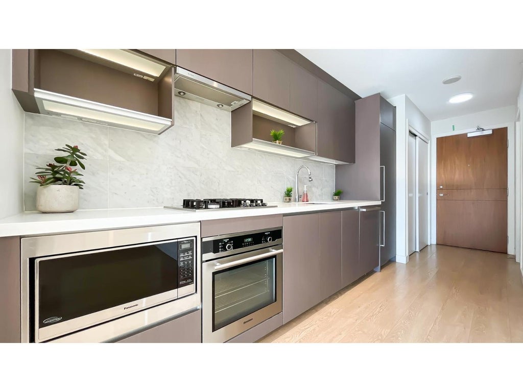 1105 13750 100 Avenue, Surrey