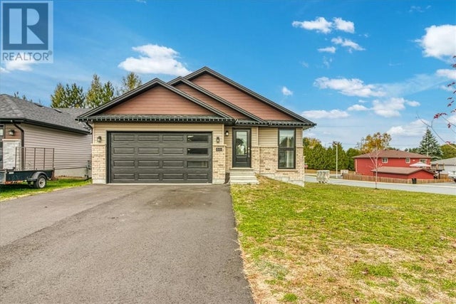 66 Meadowgreen Drive, Garson