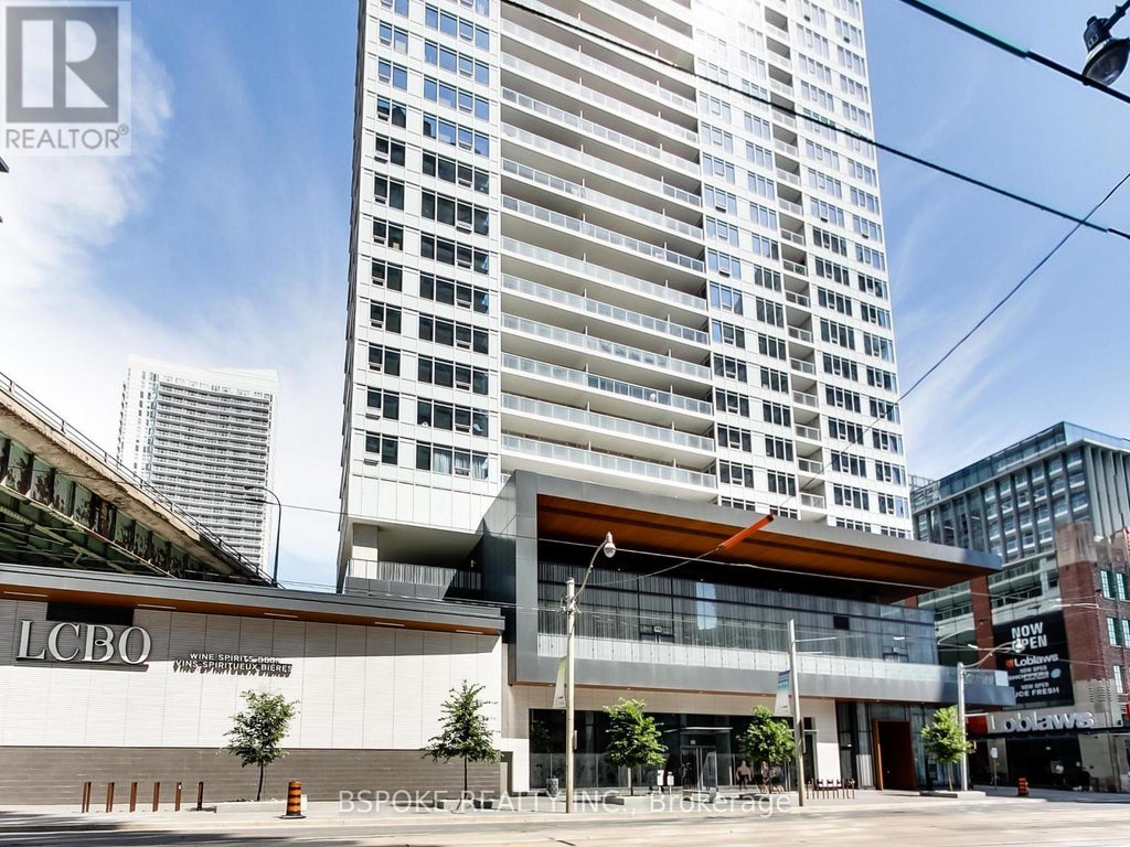 1910 - 19 Bathurst Street, Toronto (waterfront Communities)