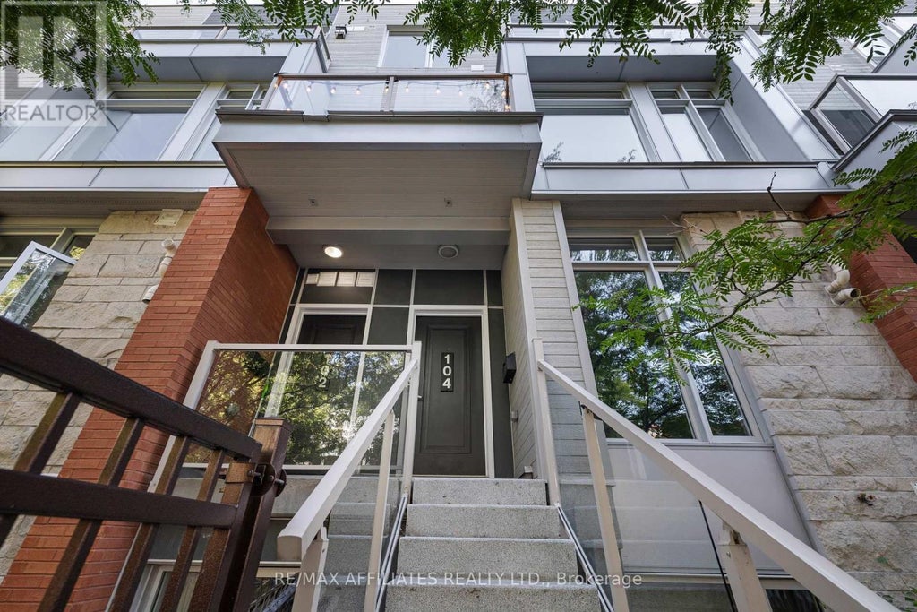 104 Holmwood Avenue, Ottawa