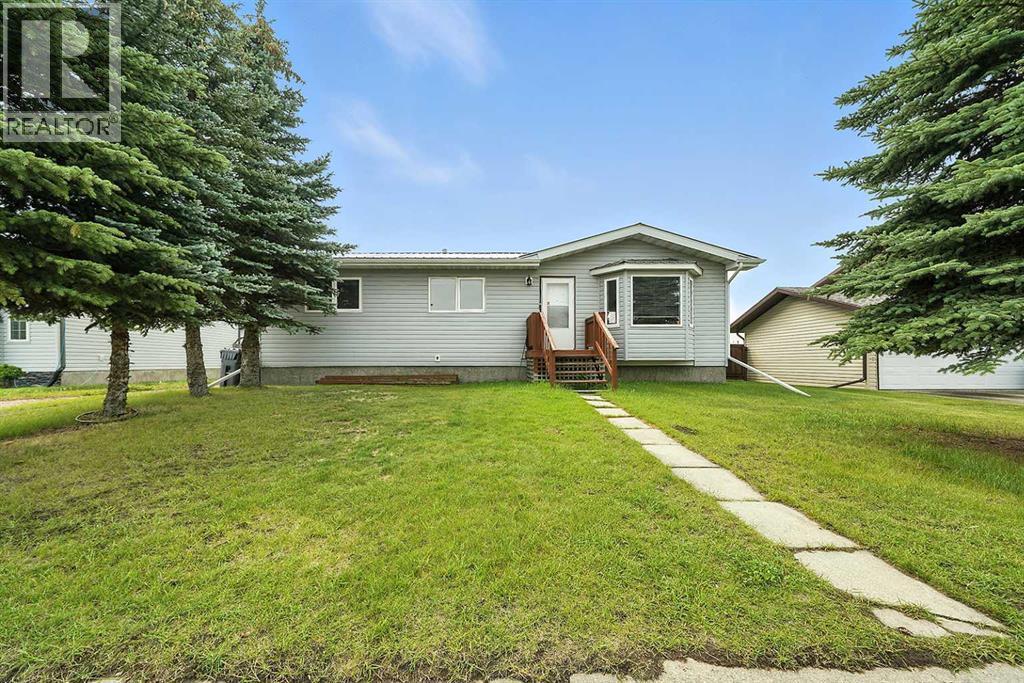 5223 55 Avenue, Eckville