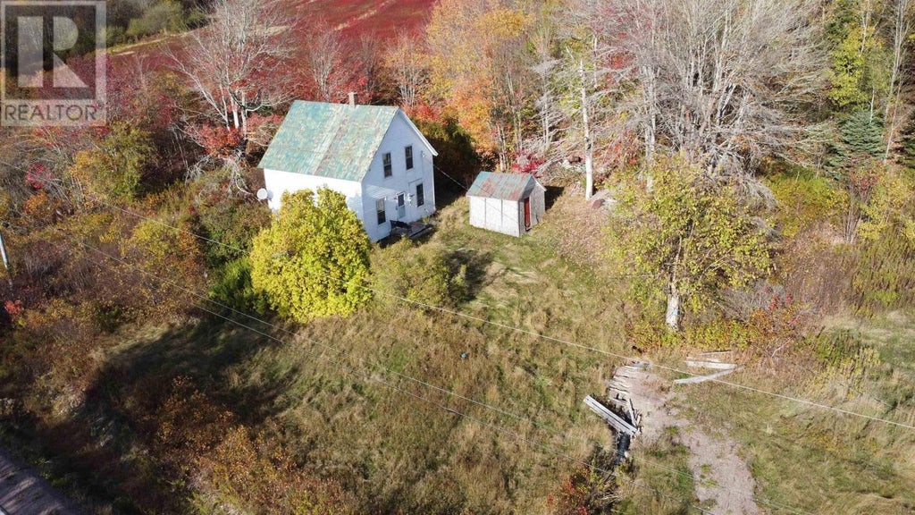 414 Sherbrooke Road, East River St. Marys