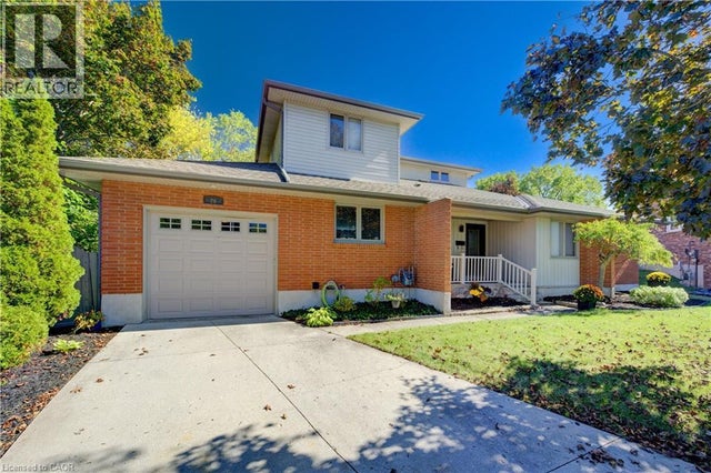 26 Esther Avenue, Cambridge