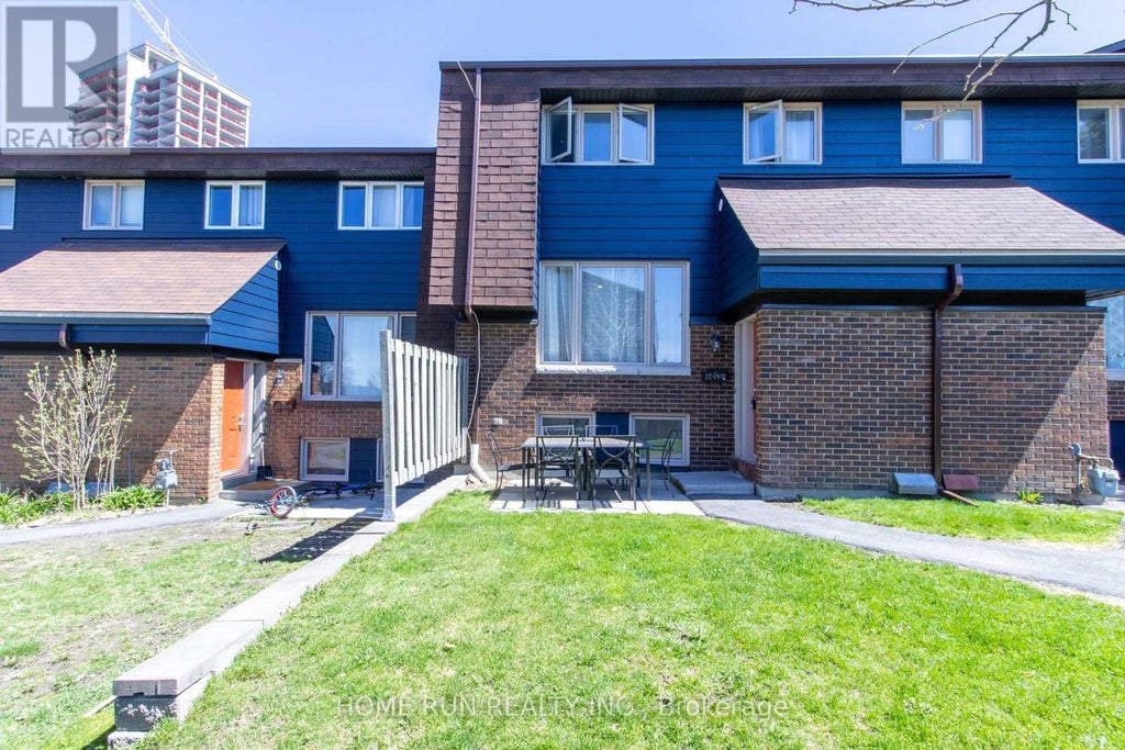 22 - 2610 Draper Avenue, Ottawa