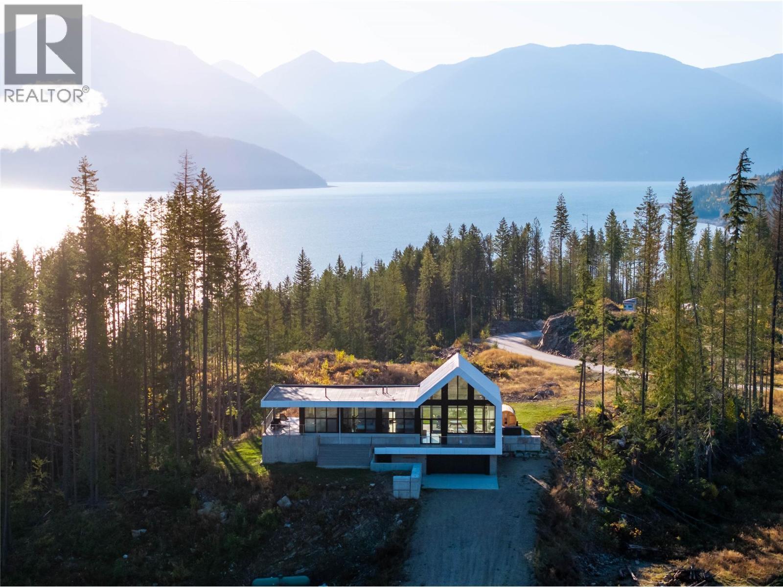 1950 Sidmouth Road. Revelstoke, British Columbia