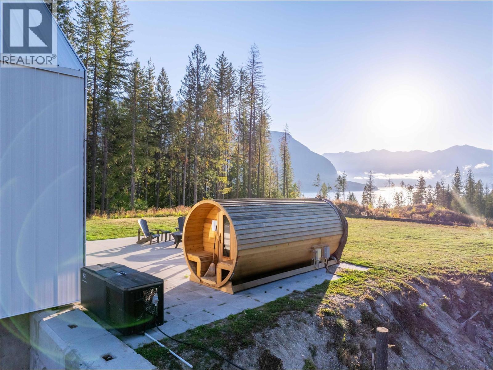 1950 Sidmouth Road. Revelstoke, British Columbia