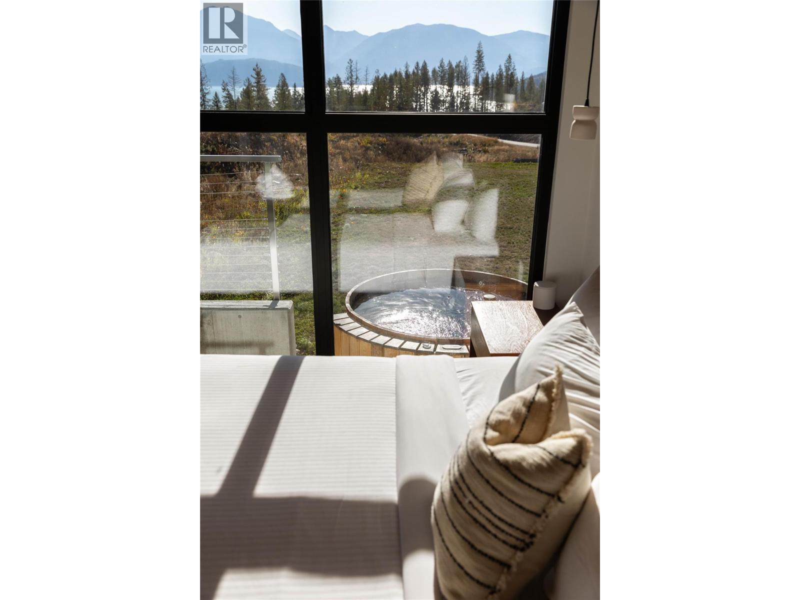 1950 Sidmouth Road. Revelstoke, British Columbia