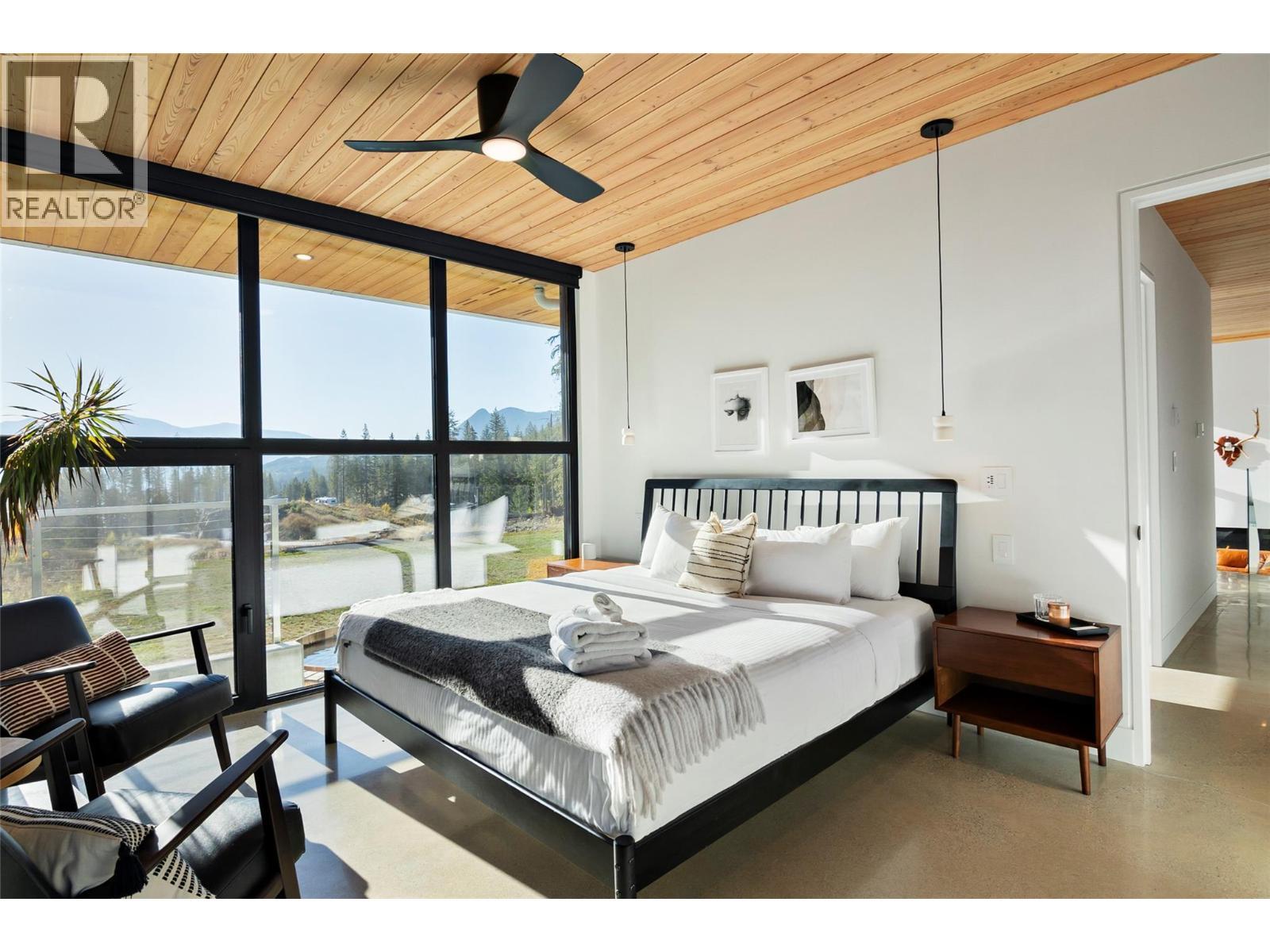 1950 Sidmouth Road. Revelstoke, British Columbia