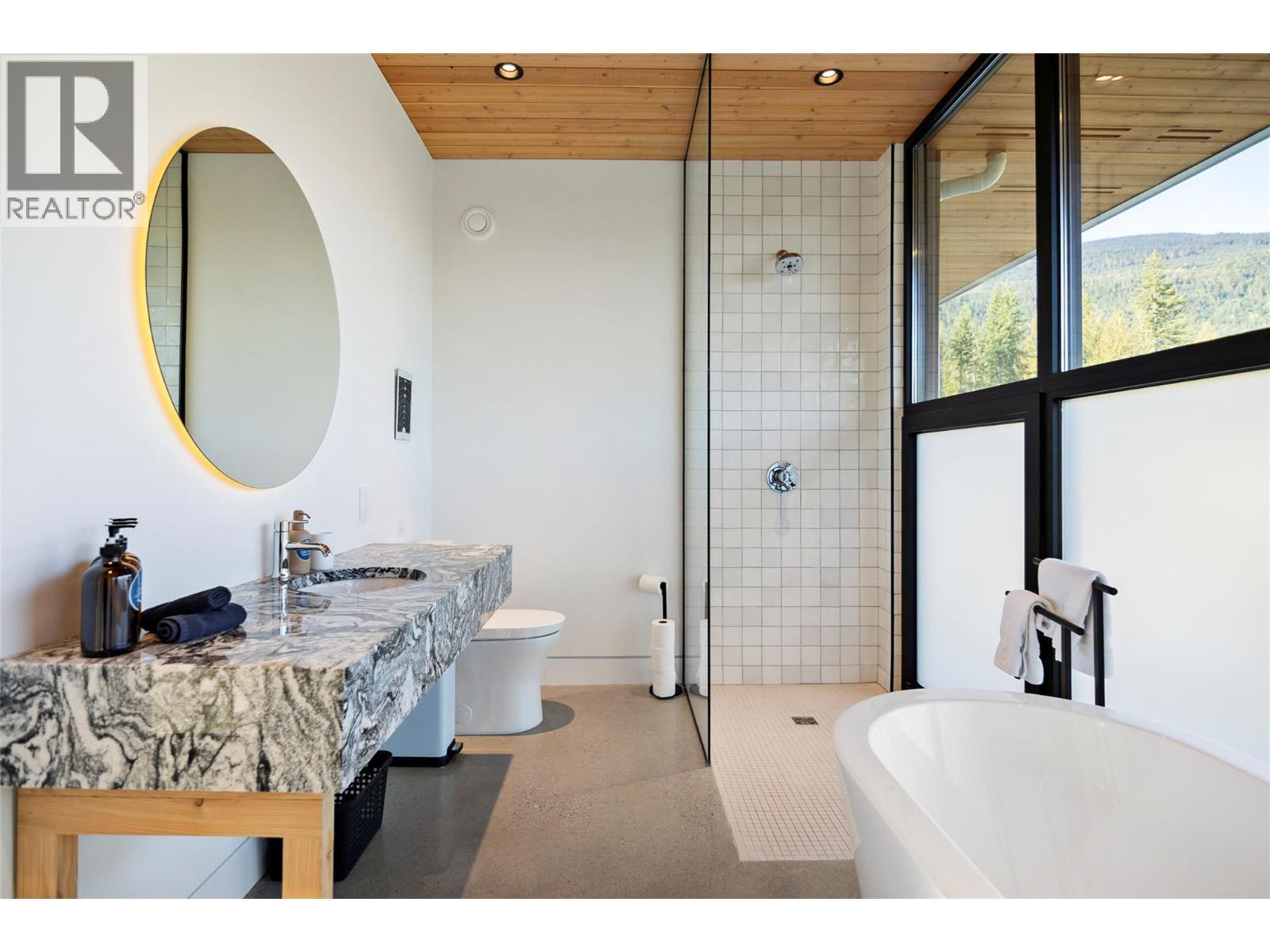 1950 Sidmouth Road. Revelstoke, British Columbia