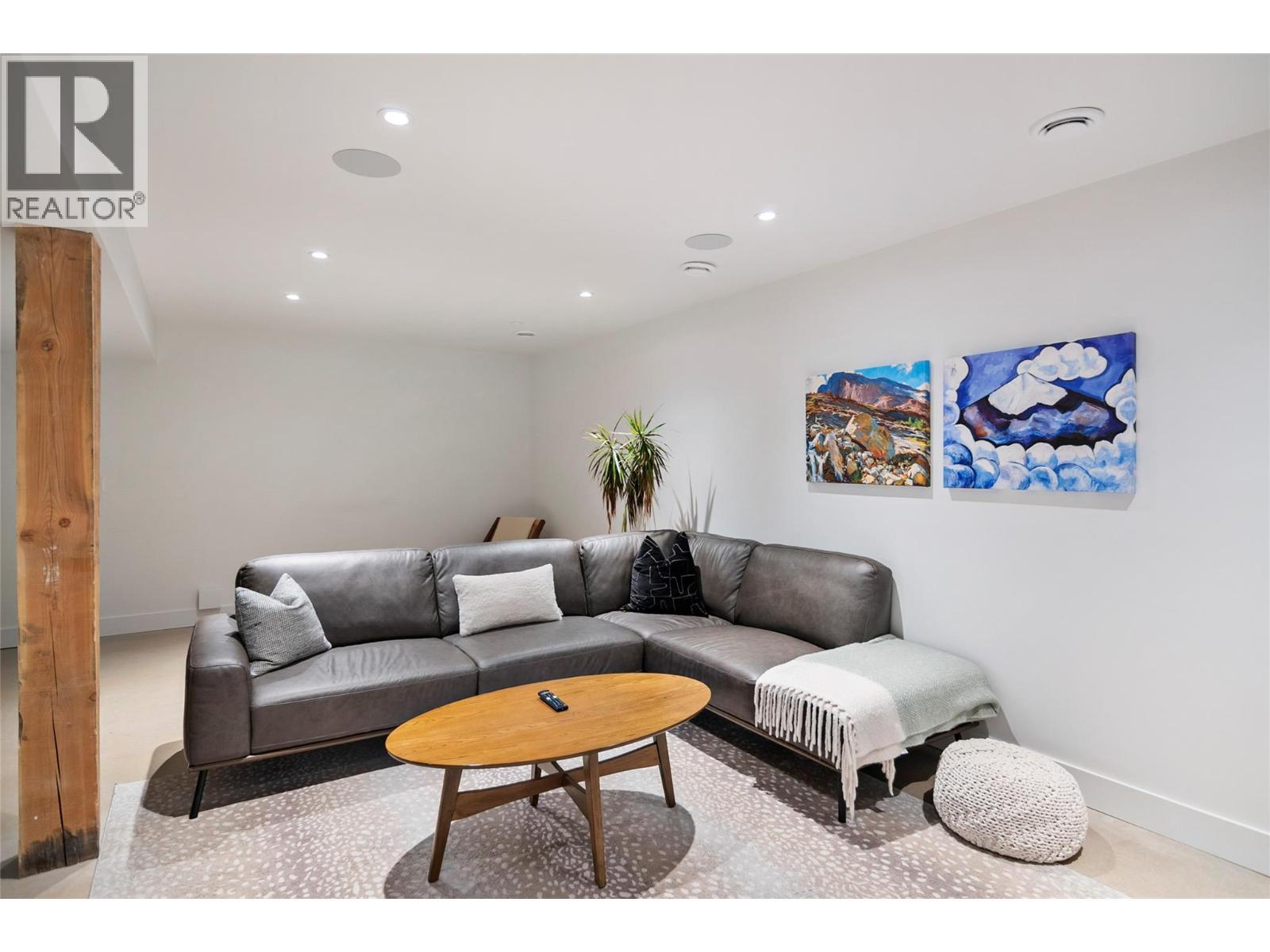 1950 Sidmouth Road. Revelstoke, British Columbia