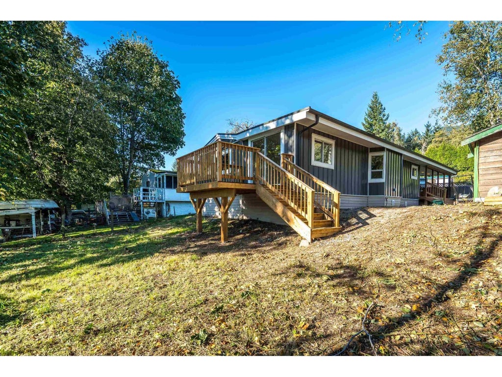 9 43201 Lougheed Highway, Mission