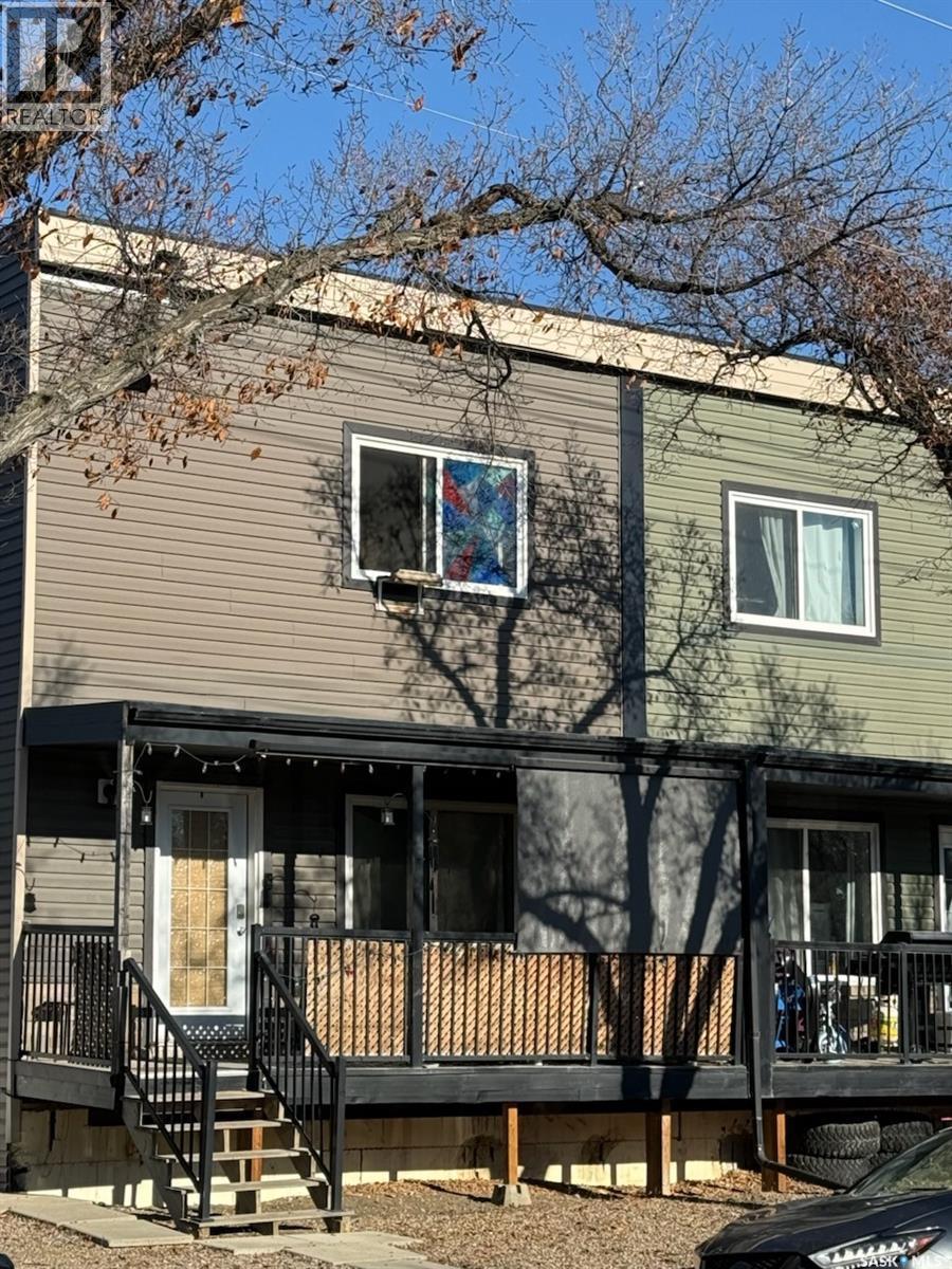 118 5th Avenue W, Kindersley