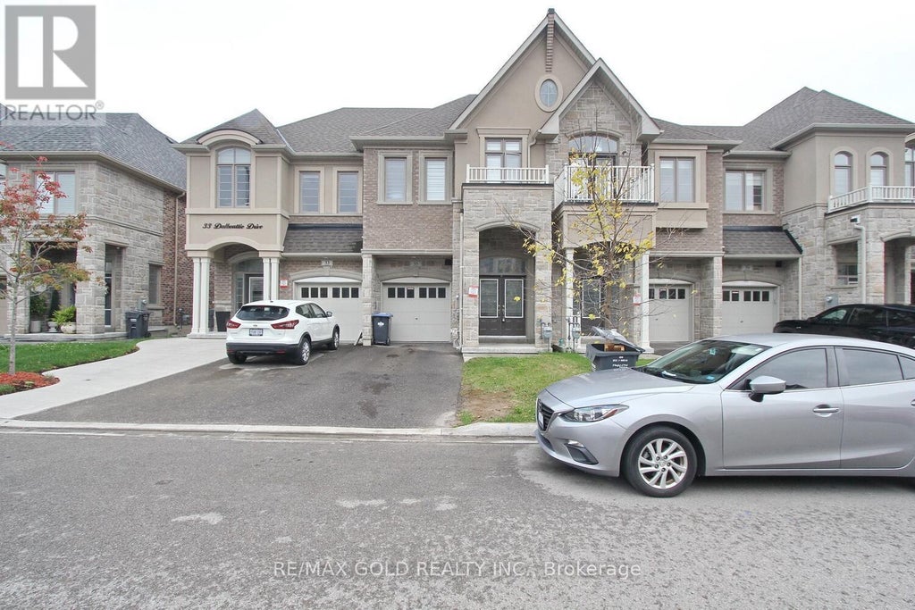 35 Dalbeattie Drive, Brampton (bram West)