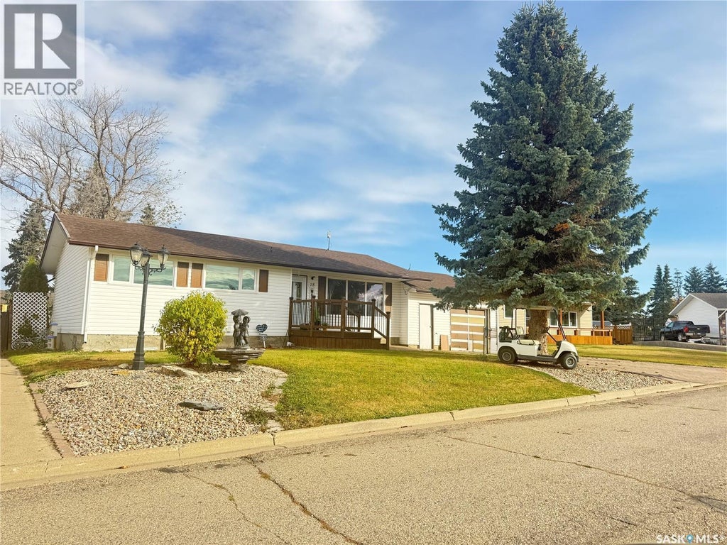 18 Tufts Crescent, Outlook