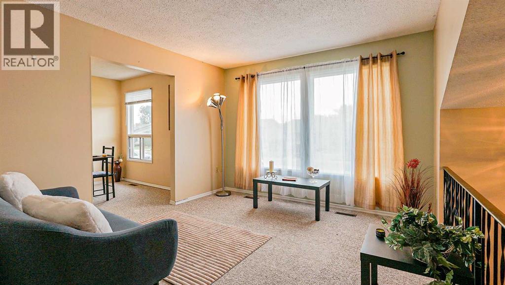 90 Simpson Crescent Se, Medicine Hat