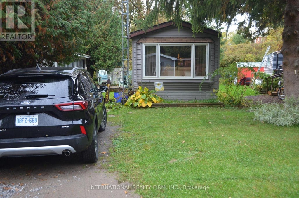 16 - 623 King Avenue E, Clarington (newcastle)