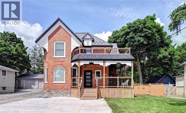 831 Hamilton Street, Cambridge