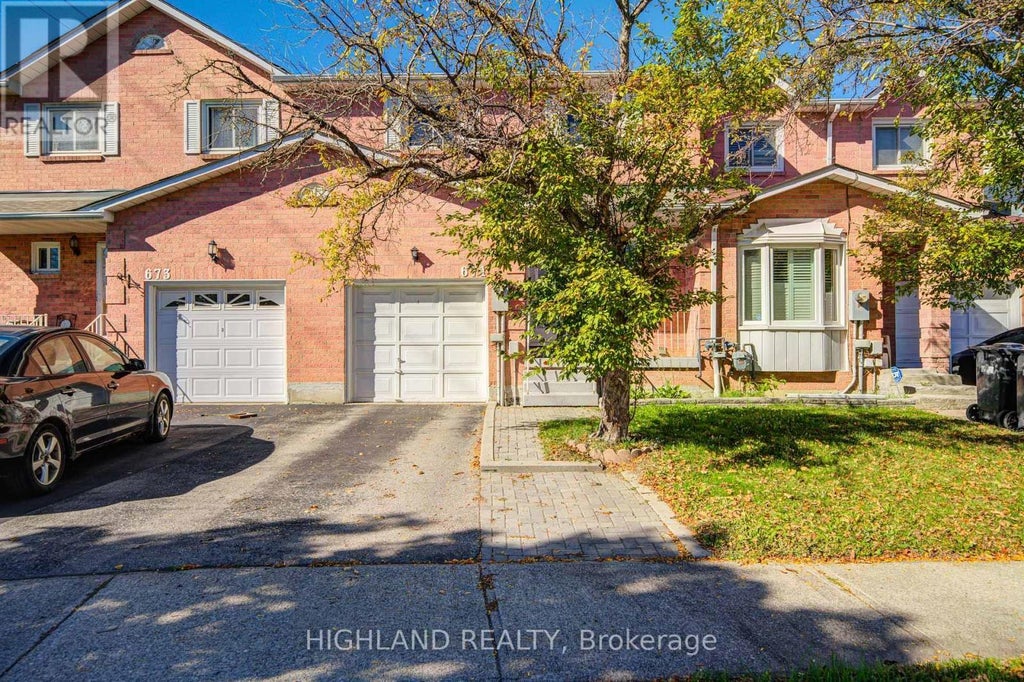 671 Dinsmore Court, Mississauga (hurontario)
