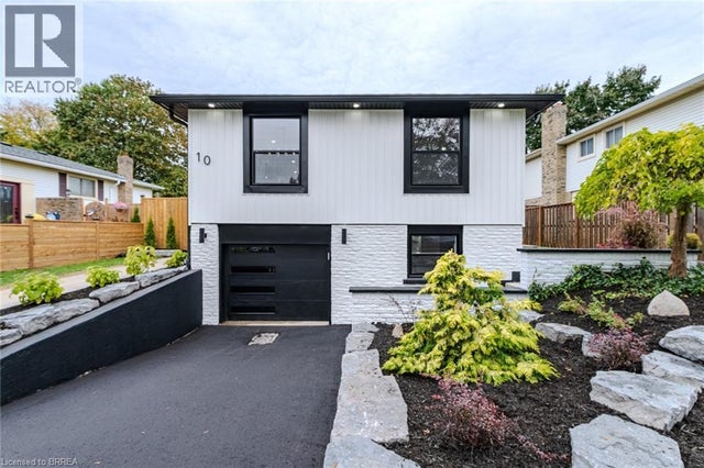 10 Uplands Drive, Brantford